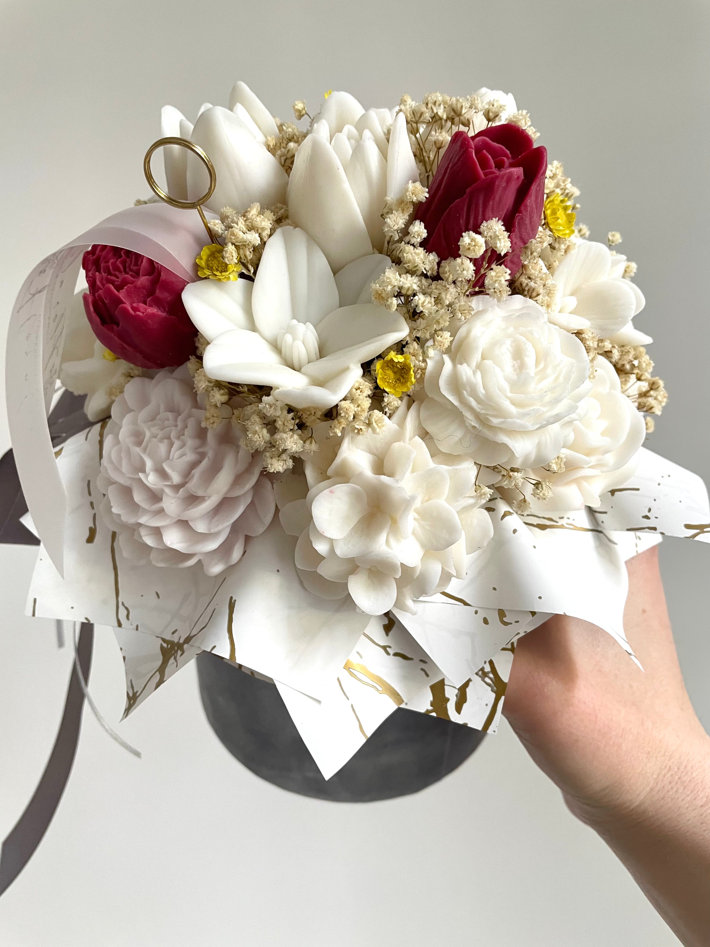Elegant und ausdrucksstark - Flowerbox Graphit CREME BORDEAUX ZARTESLILA