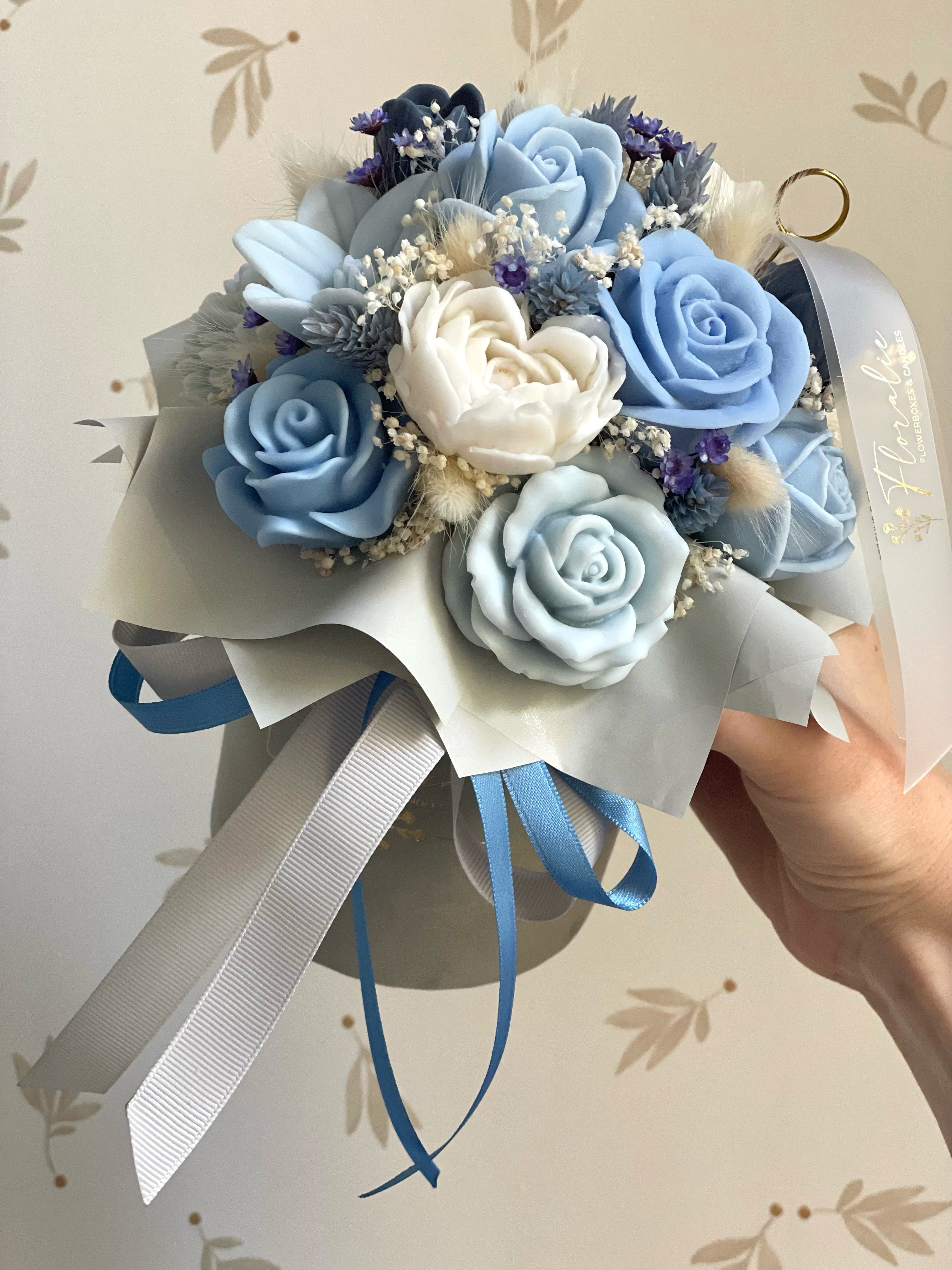 Wunderschöne Flowerbox - Grau trifft auf Soft Blue & Creme