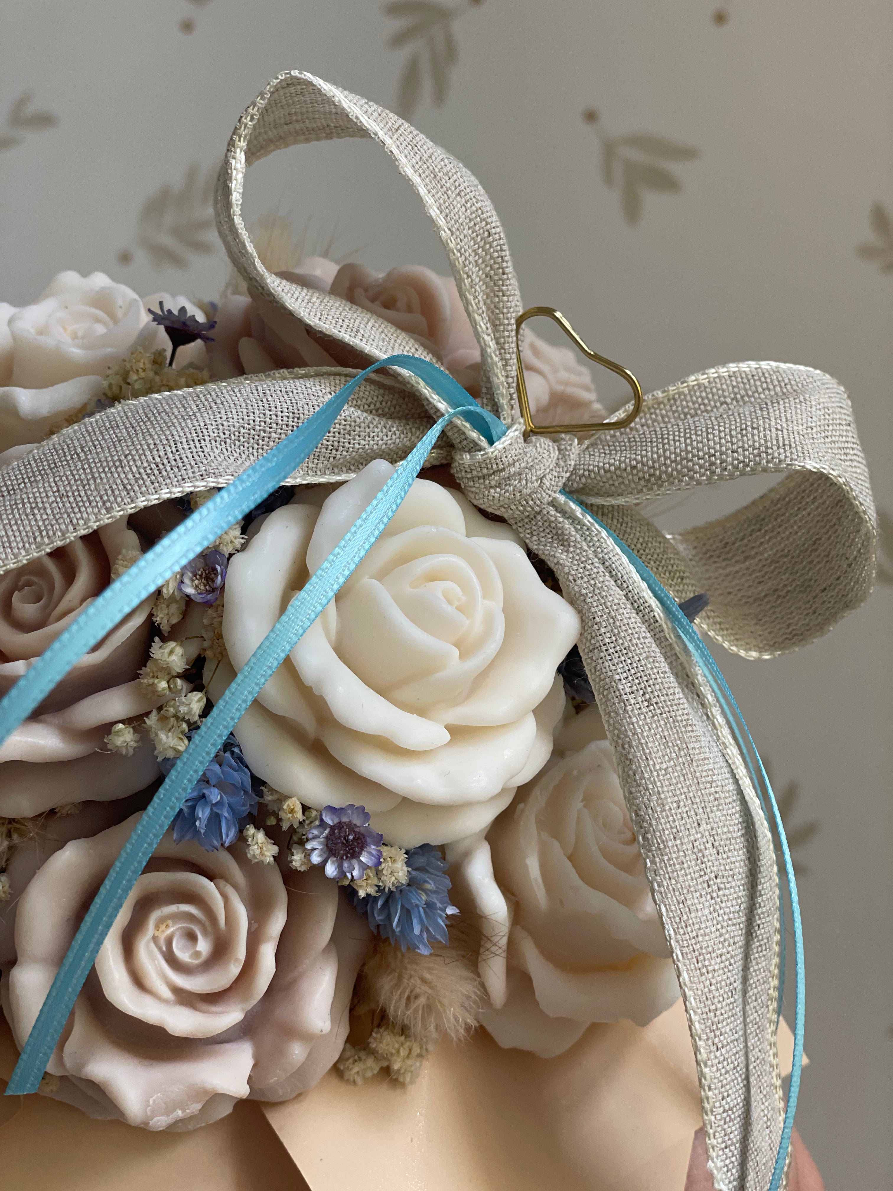 Edle Eleganz in Eisblau - Duett in Mokka & Creme