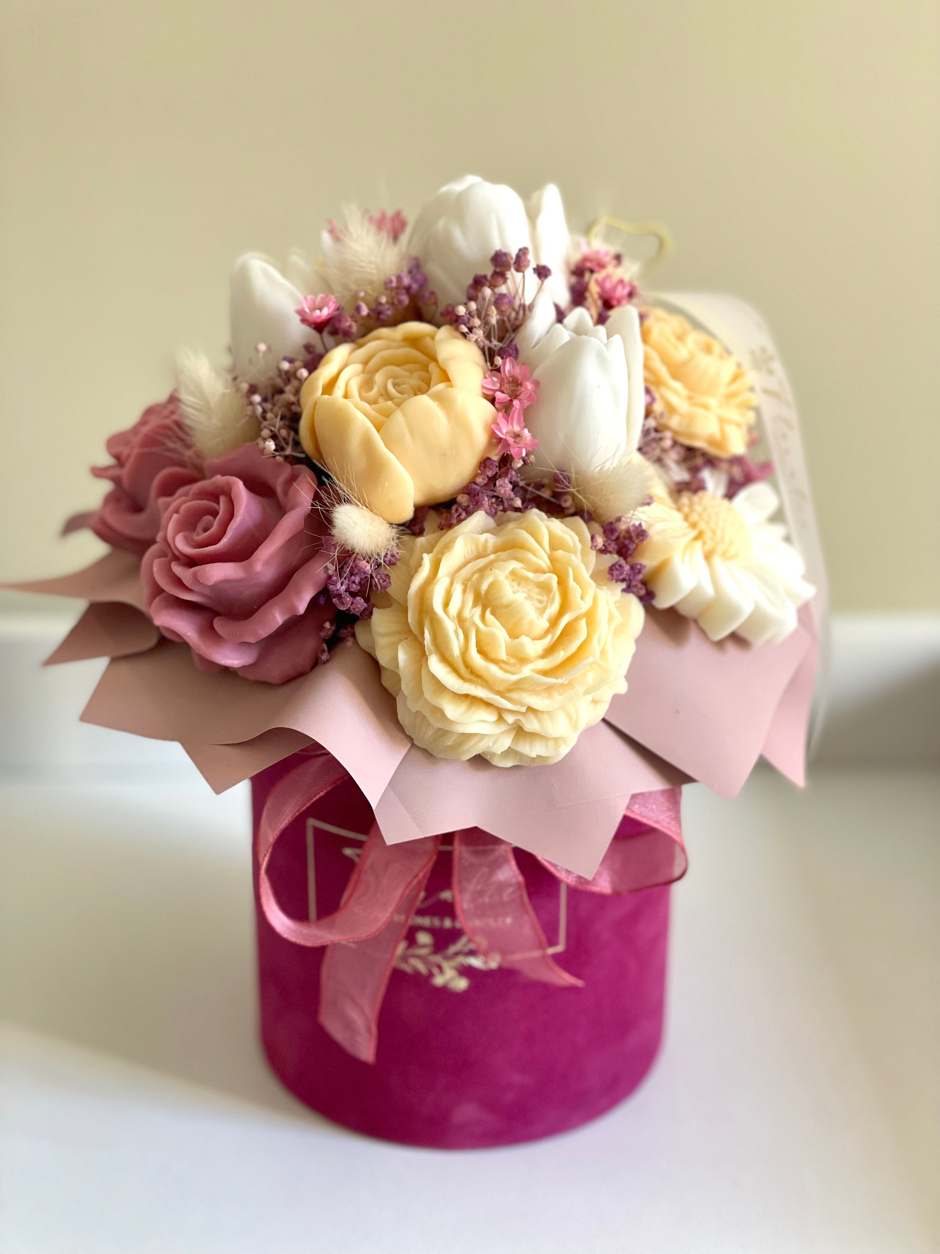 Fuchsia Elegance - Flowerbox in Größe S APRICOT WEISS HIMBEER