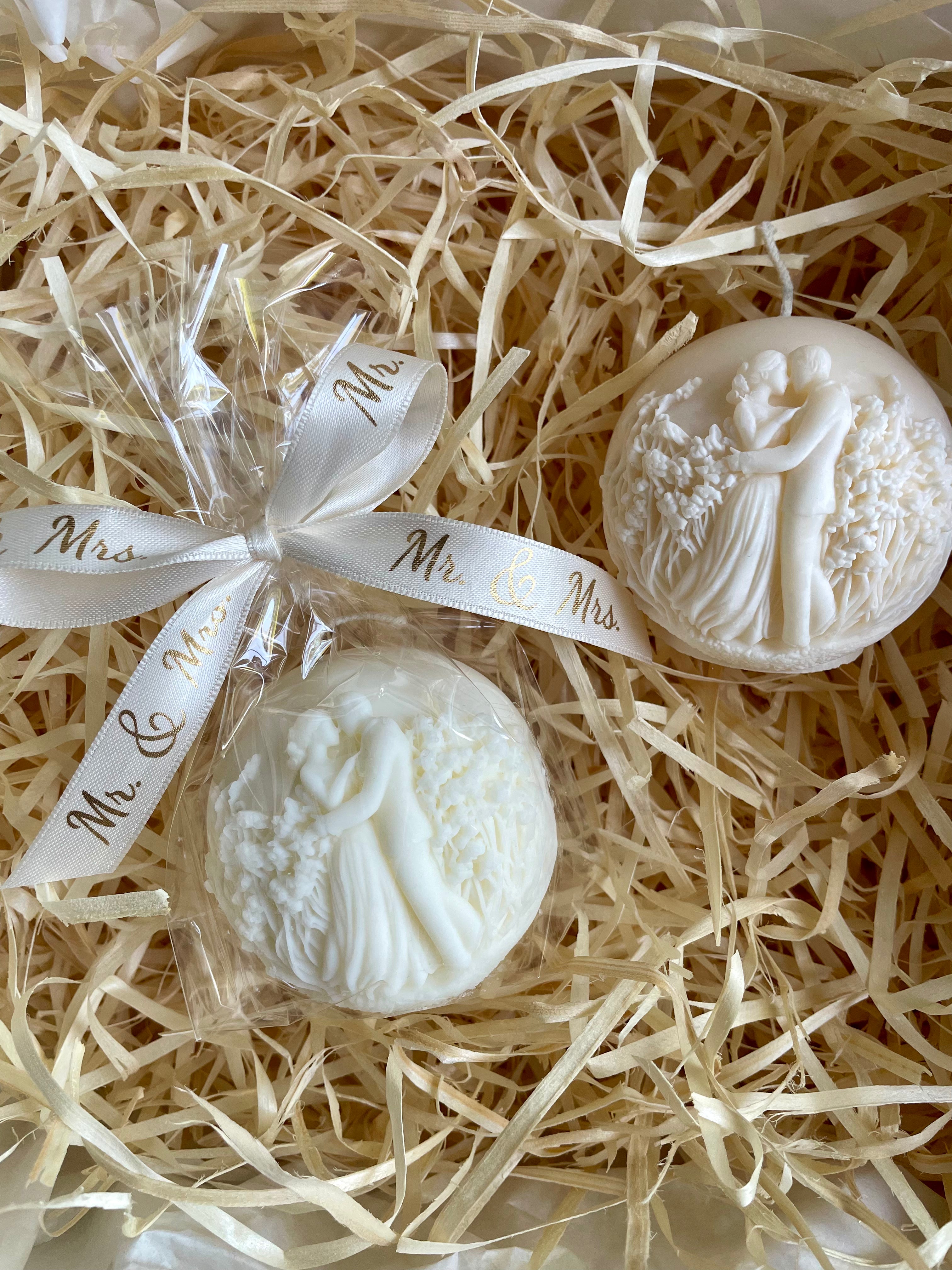 Liebespaar Kugelkerze - Geschenk zur Hochzeit