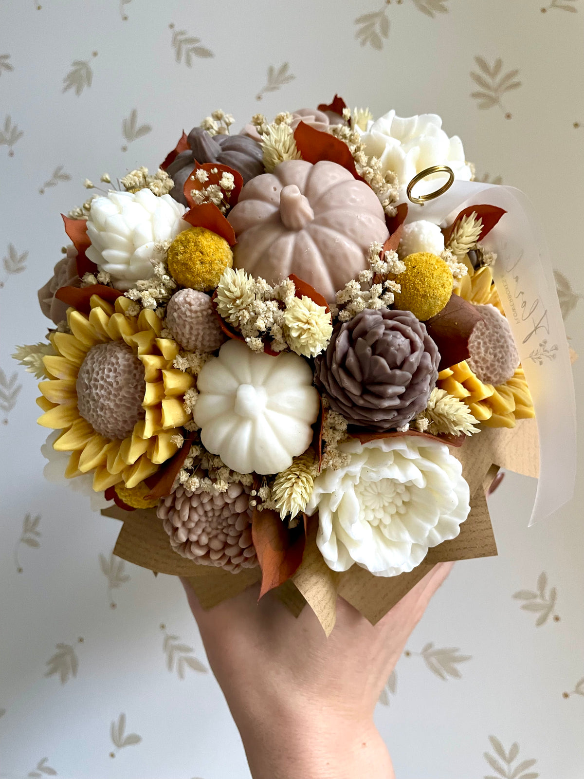 Herbstlicher Zauber: Flowerbox L in Weiß mit Sonnenblumen